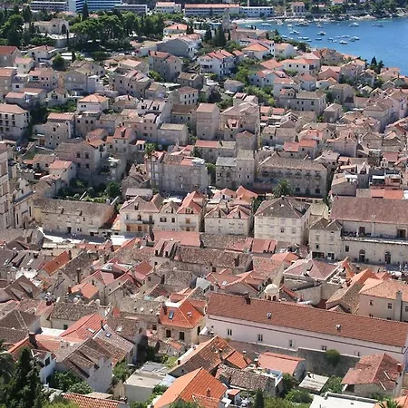 Апартаменти Hvar Old Dalmatian House Junior - Deck 2 *